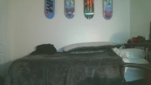 Snapshot of shyboyhugecum2020 chatting on 20, 12, 2025 shyboyhugecum2020 online show from 20, 12, 2025