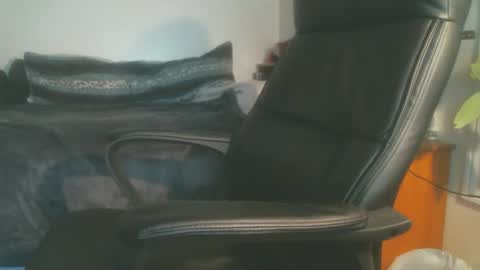 Snapshot of shyboyhugecum2020 chatting on 19, 2, 2026 shyboyhugecum2020 online show from 19, 2, 2026