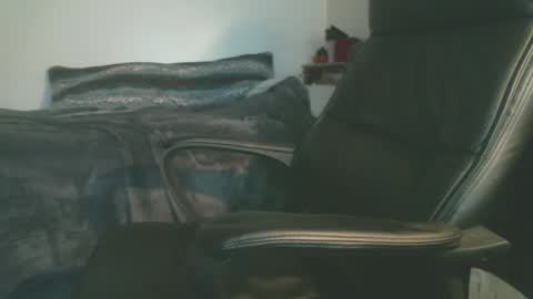 Snapshot of shyboyhugecum2020 chatting on 16, 3, 2026 shyboyhugecum2020 online show from 16, 3, 2026