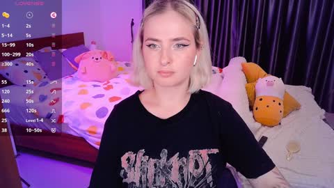 Snapshot of shyfoxxxy chatting on 6, 12, 2024 Effie online show from 6, 12, 2024