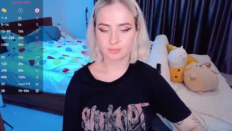 Snapshot of shyfoxxxy chatting on 9, 12, 2024 Effie online show from 9, 12, 2024