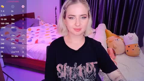 Snapshot of shyfoxxxy chatting on 10, 12, 2024 Effie online show from 10, 12, 2024