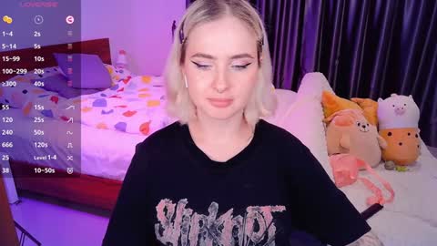 Snapshot of shyfoxxxy chatting on 11, 12, 2024 Effie online show from 11, 12, 2024