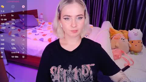 Snapshot of shyfoxxxy chatting on 11, 12, 2024 Effie online show from 11, 12, 2024