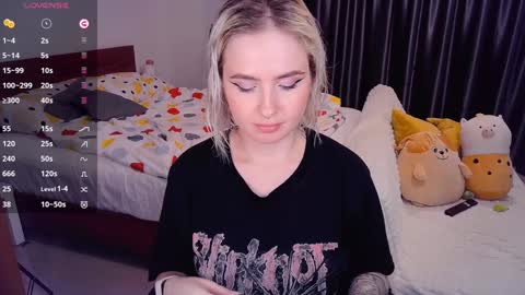 Snapshot of shyfoxxxy chatting on 12, 12, 2024 Effie online show from 12, 12, 2024