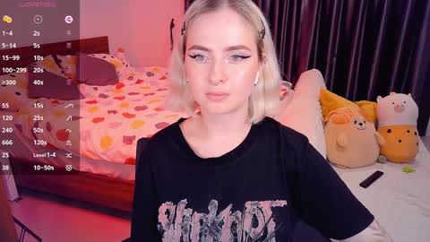 Snapshot of shyfoxxxy chatting on 14, 12, 2024 Effie online show from 14, 12, 2024