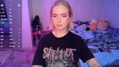 Snapshot of shyfoxxxy chatting on 5, 2, 2025 Effie online show from 5, 2, 2025