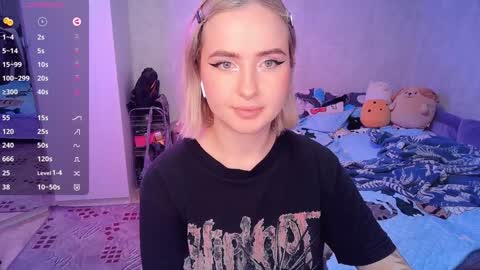 Snapshot of shyfoxxxy chatting on 6, 2, 2025 Effie online show from 6, 2, 2025