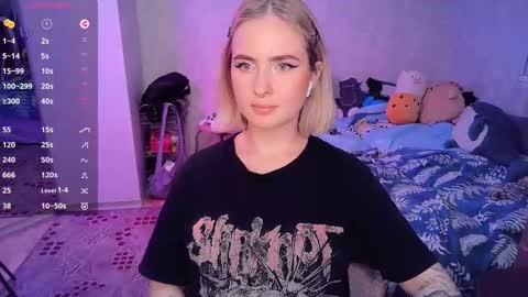 Snapshot of shyfoxxxy chatting on 13, 2, 2025 Effie online show from 13, 2, 2025