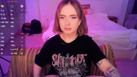 Snapshot of shyfoxxxy chatting on 25, 2, 2025 Effie online show from 25, 2, 2025