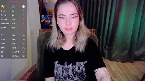 Snapshot of shyfoxxxy chatting on 2, 10, 2025 Effie online show from 2, 10, 2025