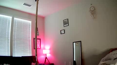 shypetitebaby online show from 24, 4, 2026