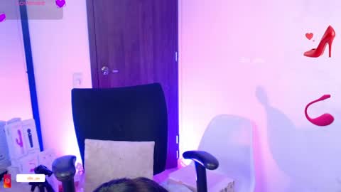 Snapshot of sia_ellis chatting on 27, 5, 2026 Salome Next streaming 11102024 online show from 27, 5, 2026