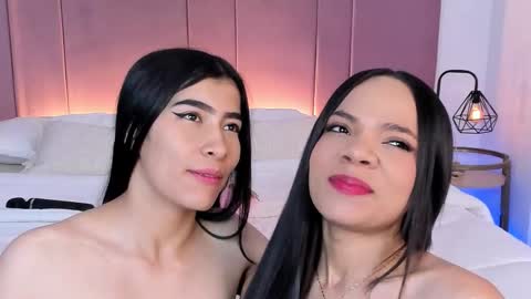 Siara and Zoe tattoo online show from 24, 3, 2026