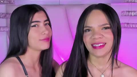 Siara and Zoe tattoo online show from 6, 5, 2026