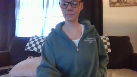 Snapshot of sidneyraee chatting on 10, 12, 2024 Mrs. St. Patrickk online show from 10, 12, 2024