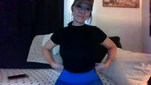 Snapshot of sidneyraee chatting on 31, 10, 2025 Mrs. St. Patrickk online show from 31, 10, 2025