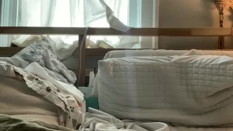 sie273 online show from 17, 12, 2024