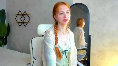 Sienna online show from 16, 4, 2026