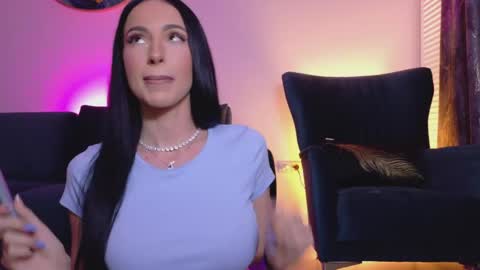 Sienna online show from 6, 5, 2026