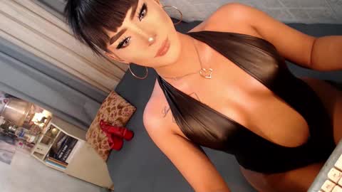 Snapshot of sierrafina_mcbride chatting on 10, 1, 2026 Sierrafina online show from 10, 1, 2026