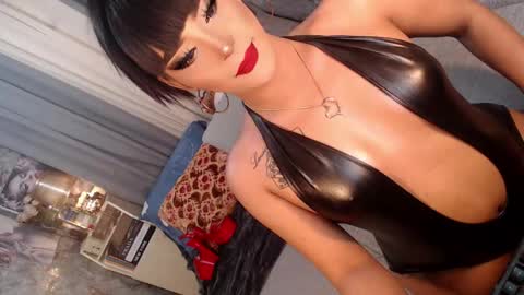 Snapshot of sierrafina_mcbride chatting on 4, 3, 2026 Sierrafina online show from 4, 3, 2026