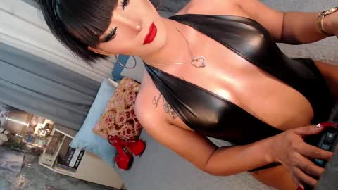 Snapshot of sierrafina_mcbride chatting on 7, 3, 2026 Sierrafina online show from 7, 3, 2026