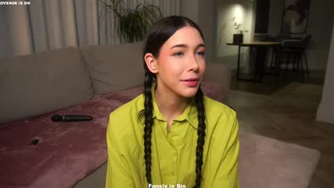 Eva  online show from 20, 11, 2025