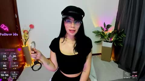 Snapshot of silvanna_moore chatting on 5, 11, 2025 Silvanna online show from 5, 11, 2025