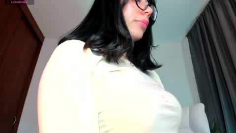 Snapshot of silvanna_moore chatting on 23, 4, 2026 Silvanna online show from 23, 4, 2026