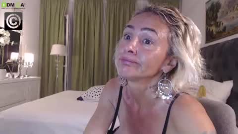Snapshot of silver_miss chatting on 1, 7, 2026 Silver ok online show from 1, 7, 2026