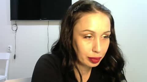 silver_still online show from 15, 4, 2026