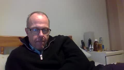 simon56691 online show from 15, 10, 2025