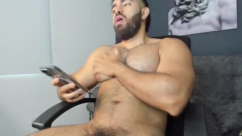 simon_leon01 online show from 24, 2, 2025