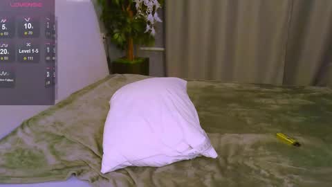 Simona online show from 5, 2, 2025