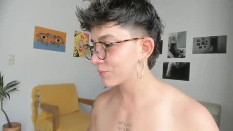 Sim. online show from 20, 1, 2025