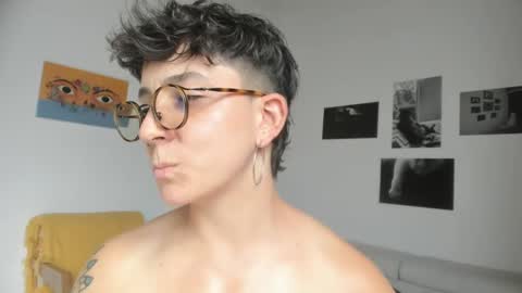 Sim. online show from 20, 1, 2025