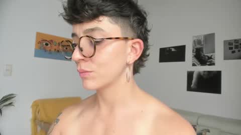 Sim. online show from 24, 1, 2025