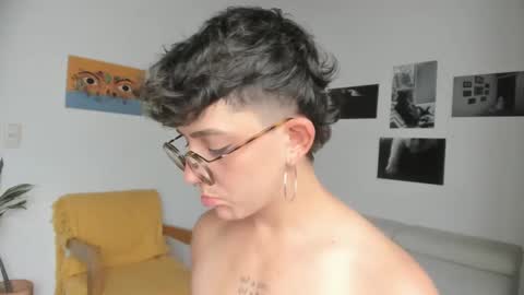 Sim. online show from 3, 2, 2025