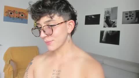 Sim. online show from 12, 2, 2025