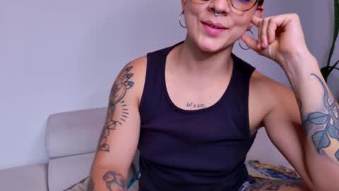 Sim. online show from 13, 9, 2025