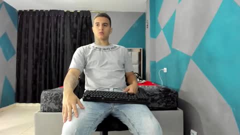 Snapshot of simonkeler chatting on 19, 2, 2025 SIMON KELER online show from 19, 2, 2025