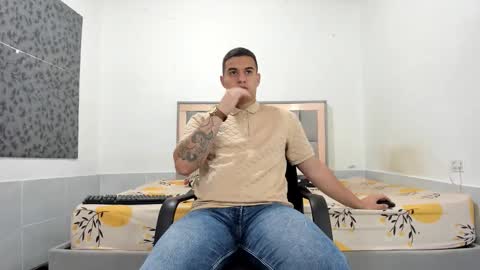 Snapshot of simonkeler chatting on 14, 3, 2026 SIMON KELER online show from 14, 3, 2026