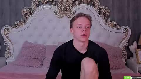 Snapshot of simonwarner chatting on 5, 3, 2026 Simon online show from 5, 3, 2026