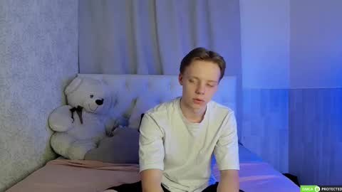 Snapshot of simonwarner chatting on 6, 3, 2026 Simon online show from 6, 3, 2026