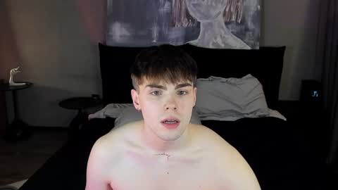 Snapshot of simonwnl chatting on 6, 12, 2024 Simon online show from 6, 12, 2024