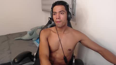 Snapshot of simple_guyy chatting on 18, 1, 2026 Andrey online show from 18, 1, 2026