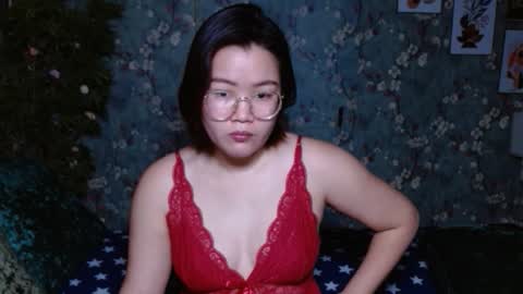 Snapshot of simply_niki chatting on 21, 2, 2026 zia online show from 21, 2, 2026