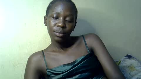 Snapshot of simplyloy33 chatting on 25, 6, 2026 simplyloy33 online show from 25, 6, 2026