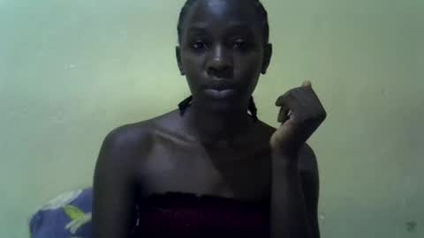 Snapshot of simplyloy33 chatting on 3, 7, 2026 simplyloy33 online show from 3, 7, 2026